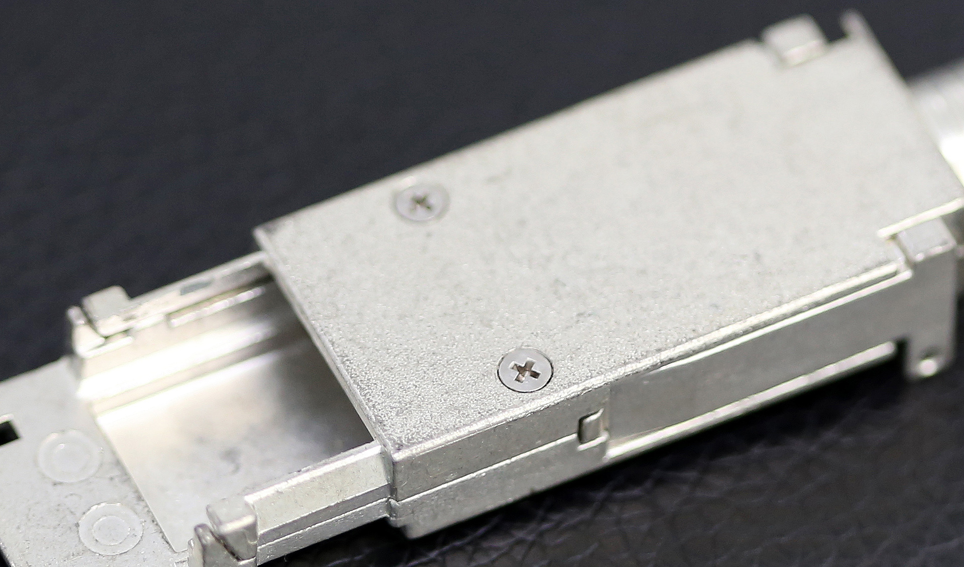 Metal connection